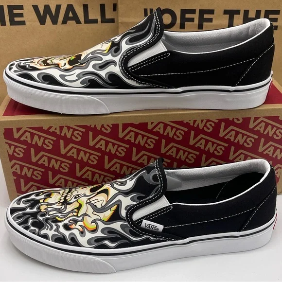 Vans Men's Black Skull Design Bold Classic Slip-On
Flame Skull Black/True White - Picture 9 of 16